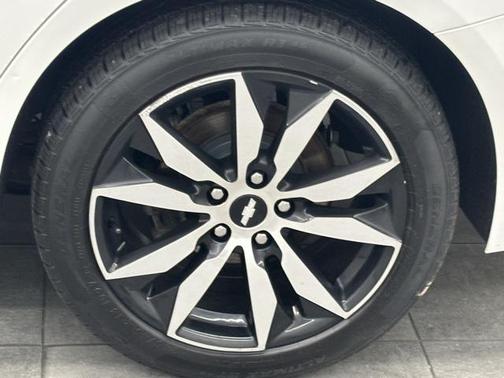 2017 Chevrolet Malibu 1LT