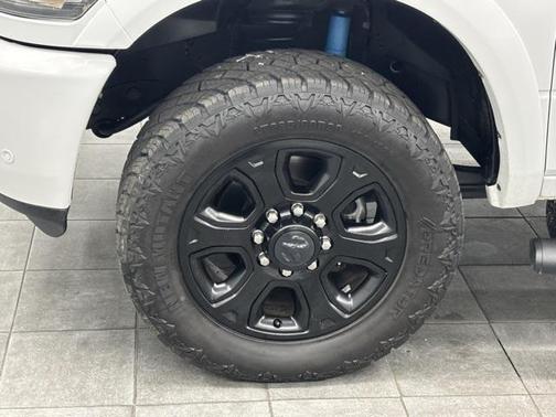 2018 RAM 2500 Big Horn Crew Cab 4x4 6'4' Box