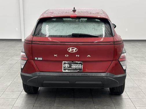 2024 Hyundai KONA SE