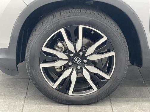 2020 Honda Pilot Touring 8-Passenger