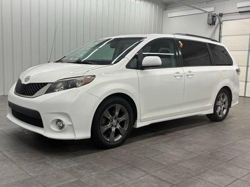 2012 Toyota Sienna SE