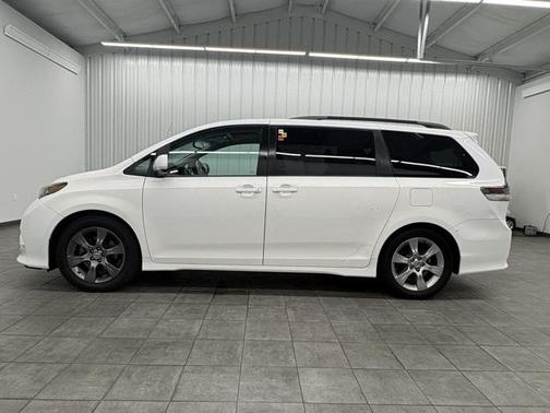 2012 Toyota Sienna SE