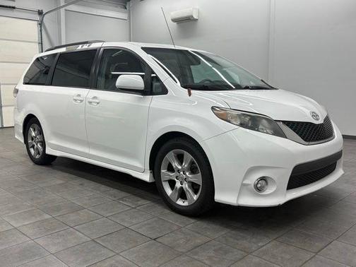 2012 Toyota Sienna SE
