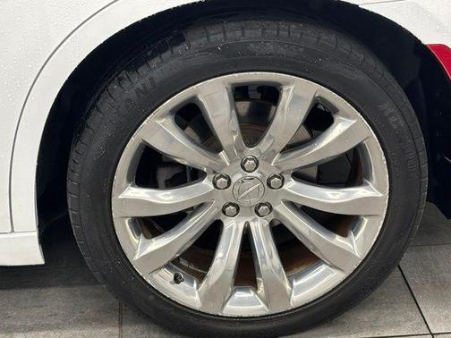 Bright White Clearcoat 2018 Chrysler 300 Touring