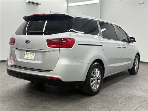 2020 Kia Sedona L