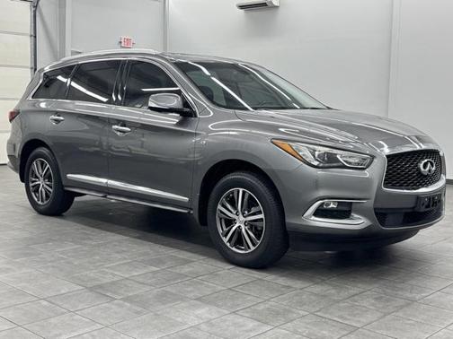 2017 INFINITI QX60 Base
