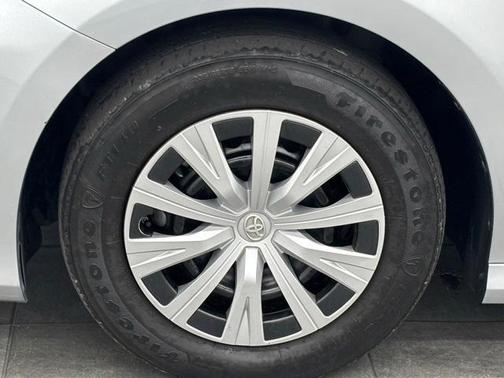 2023 Toyota Camry Hybrid LE