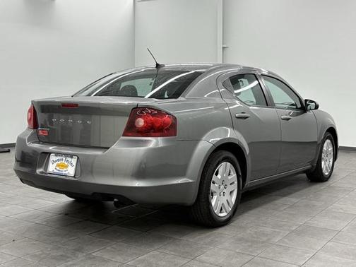 2012 Dodge Avenger SE