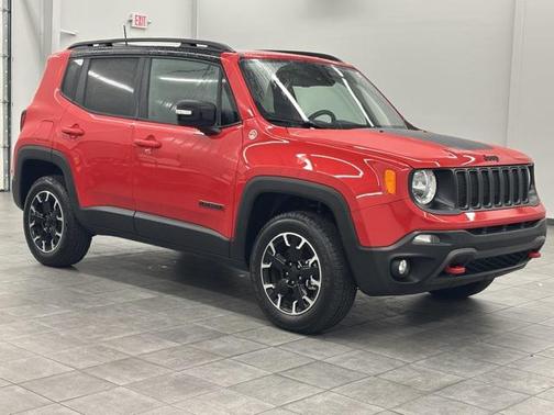 2023 Jeep Renegade Trailhawk