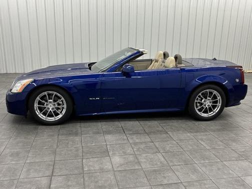 2004 Cadillac XLR Base