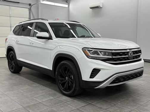 2023 Volkswagen Atlas 3.6L SE w/Technology