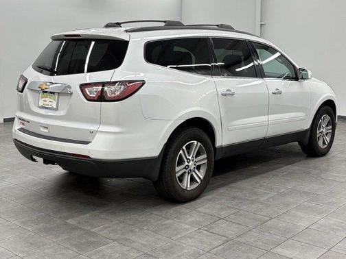 2017 Chevrolet Traverse 2LT