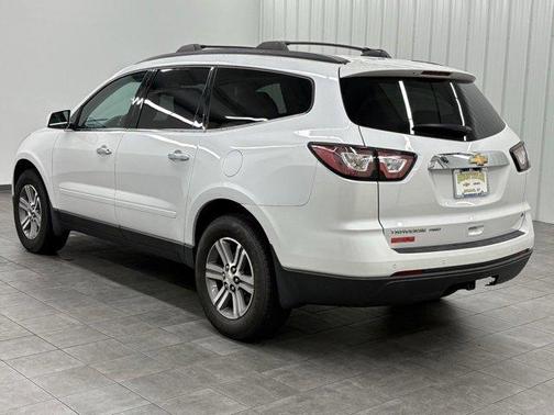 2017 Chevrolet Traverse 2LT