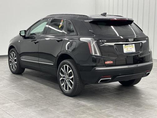 2022 Cadillac XT5 Sport