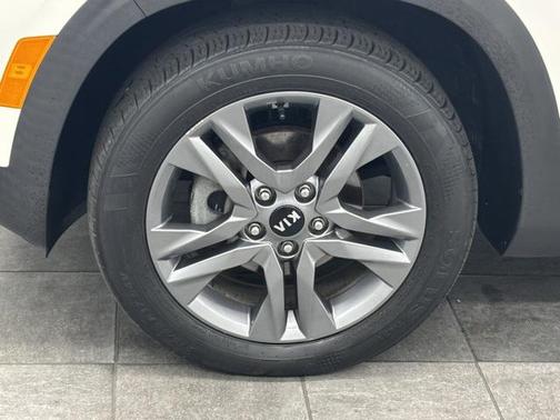 2021 Kia Seltos S