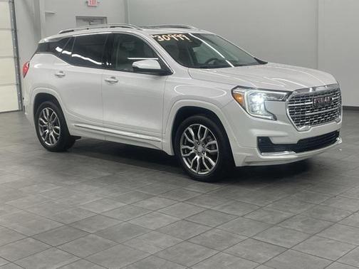 2023 GMC Terrain Denali