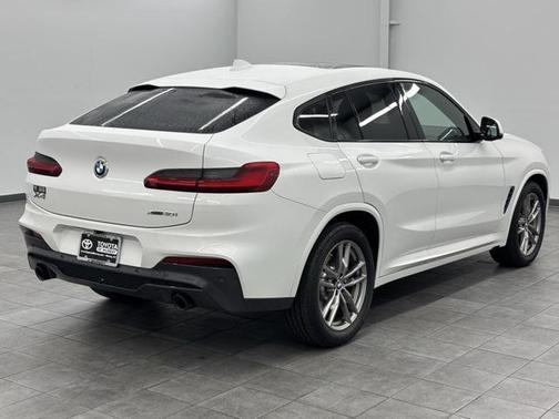 2021 BMW X4 xDrive30i
