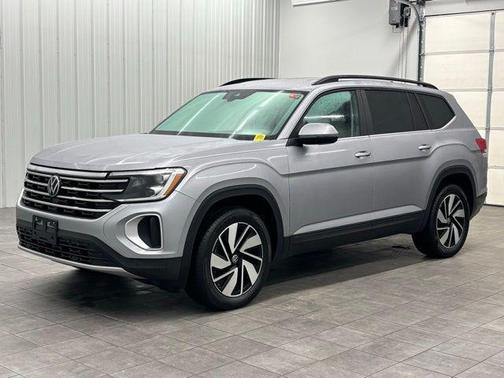 2025 Volkswagen Atlas 2.0T SE w/Technology 4MOTION