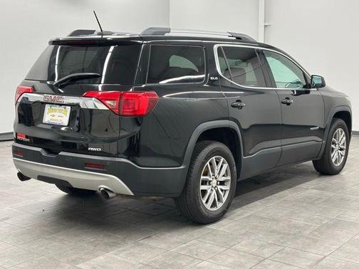 2017 GMC Acadia SLE-2