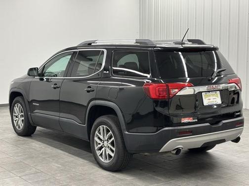 2017 GMC Acadia SLE-2