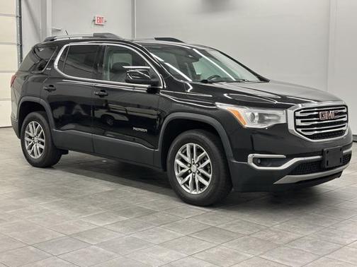 2017 GMC Acadia SLE-2
