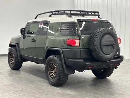 2011 Toyota FJ Cruiser Base