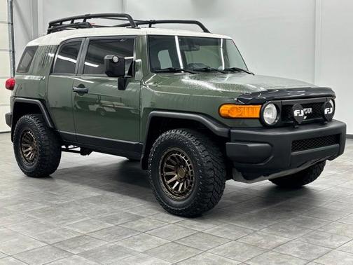 2011 Toyota FJ Cruiser Base