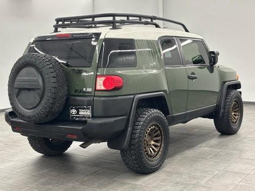 2011 Toyota FJ Cruiser Base