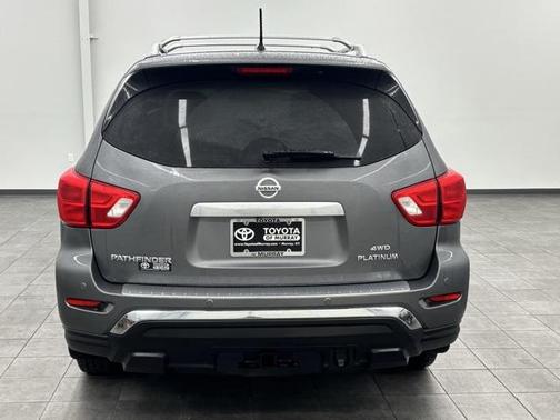 2018 Nissan Pathfinder Platinum