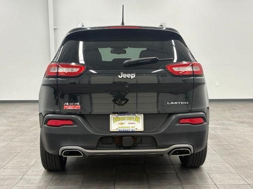 Brilliant Black Crystal Pearlcoat 2015 Jeep Cherokee Limited