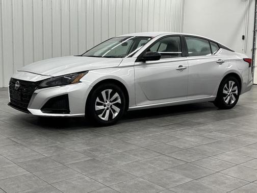2024 Nissan Altima S FWD