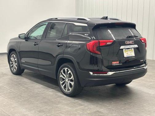 Ebony Twilight Metallic 2020 GMC Terrain SLT