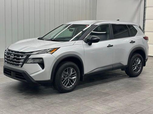 Brilliant Silver Metallic 2025 Nissan Rogue S