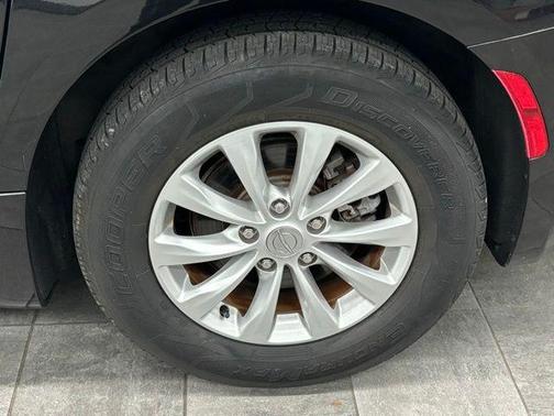 2018 Chrysler Pacifica Touring-L