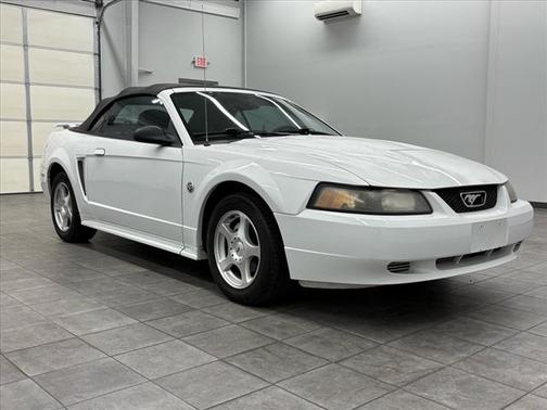 2004 Ford Mustang