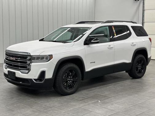 2022 GMC Acadia AWD AT4