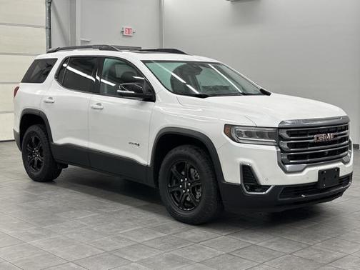 2022 GMC Acadia AWD AT4