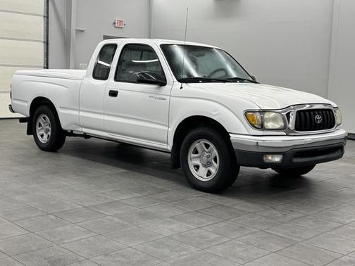 2002 Toyota Tacoma Base