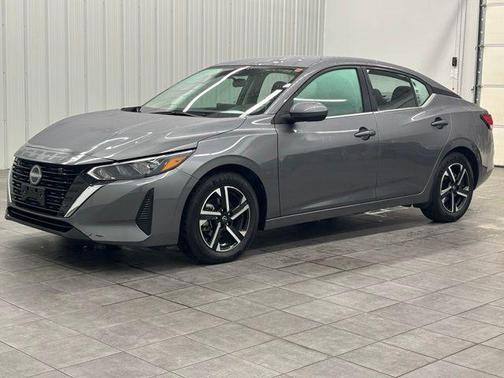Gun Metallic 2024 Nissan Sentra SV