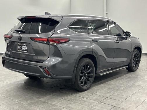 2024 Toyota Highlander Limited