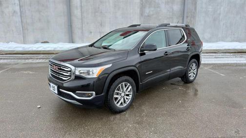 2017 GMC Acadia SLE-2