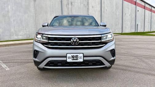 2020 Volkswagen Atlas Cross Sport 2.0T SE