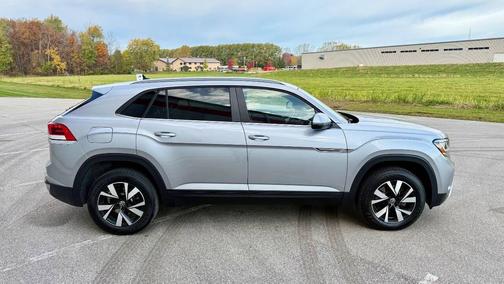 2020 Volkswagen Atlas Cross Sport 2.0T SE