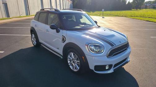 Light White/Black Racing Stripe 2019 MINI Countryman Cooper S ALL4