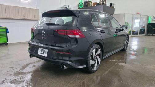 2023 Volkswagen Golf GTI 2.0T SE DSG