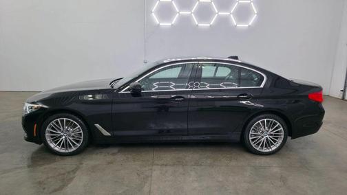 Jet Black 2020 BMW 530 xDrive