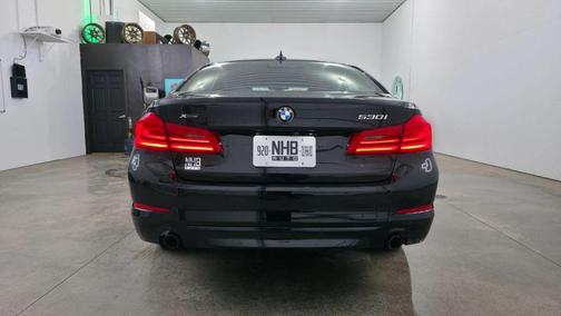 Jet Black 2020 BMW 530 xDrive