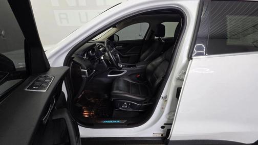 2019 Jaguar F-PACE 25t Prestige