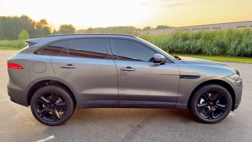 2017 Jaguar F-PACE 35t R-Sport