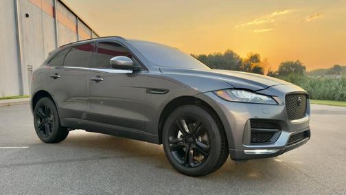 2017 Jaguar F-PACE 35t R-Sport